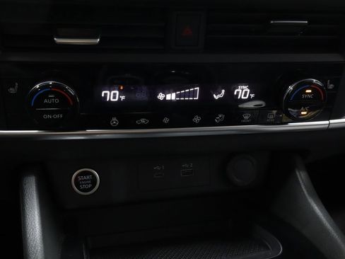 Certified 2023 Nissan Rogue SV w/ SV Premium B Package image 30