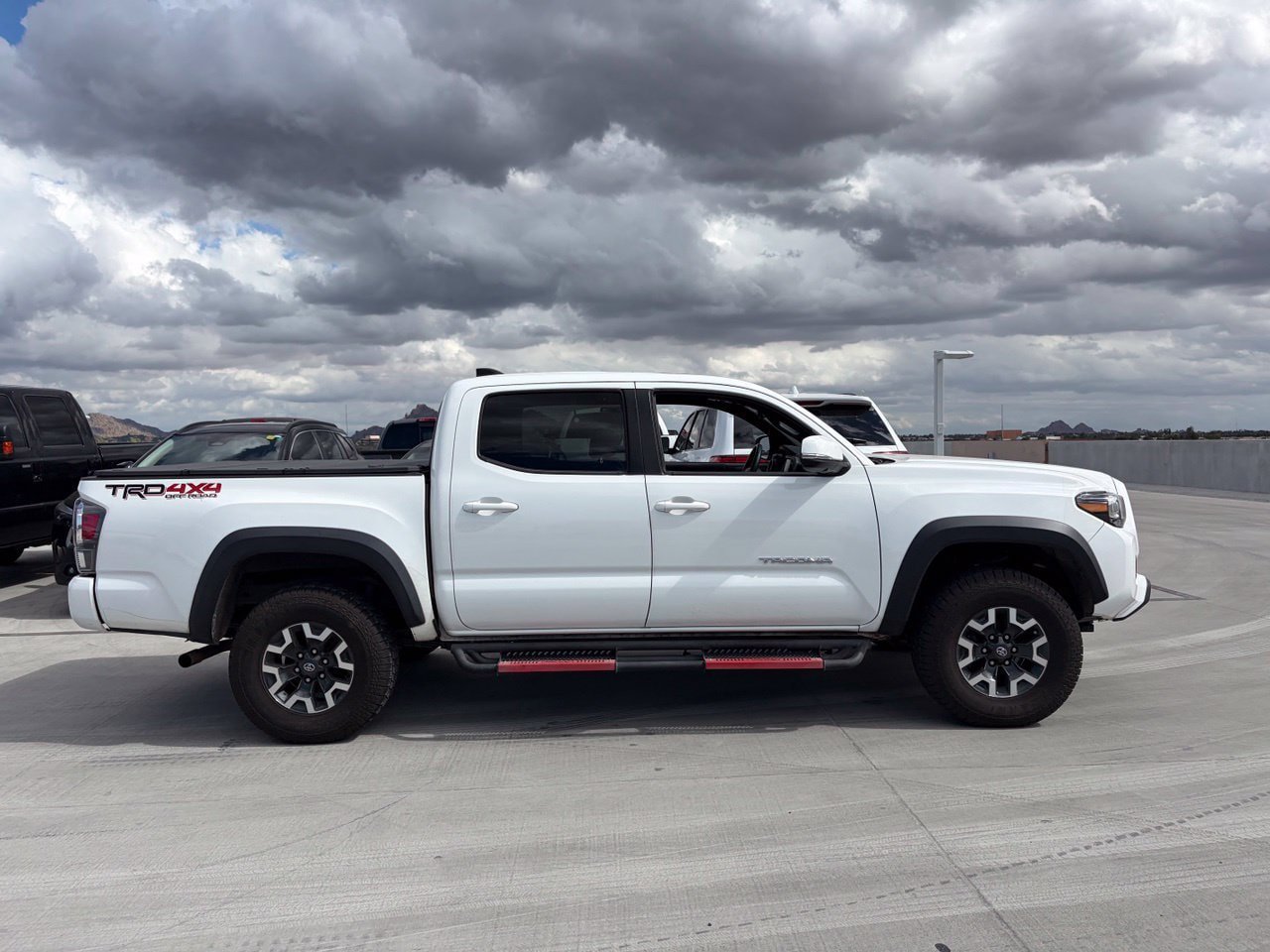 Used 2023 Toyota Tacoma TRD Off-Road w/ TRD Premium Off Road Package AWD/4WD image 3