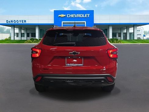 New 2026 Chevrolet Trax RS w/ Driver Confidence Package FWD image 7