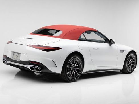 Used 2023 Mercedes-Benz SL 55 AMG 4MATIC image 31