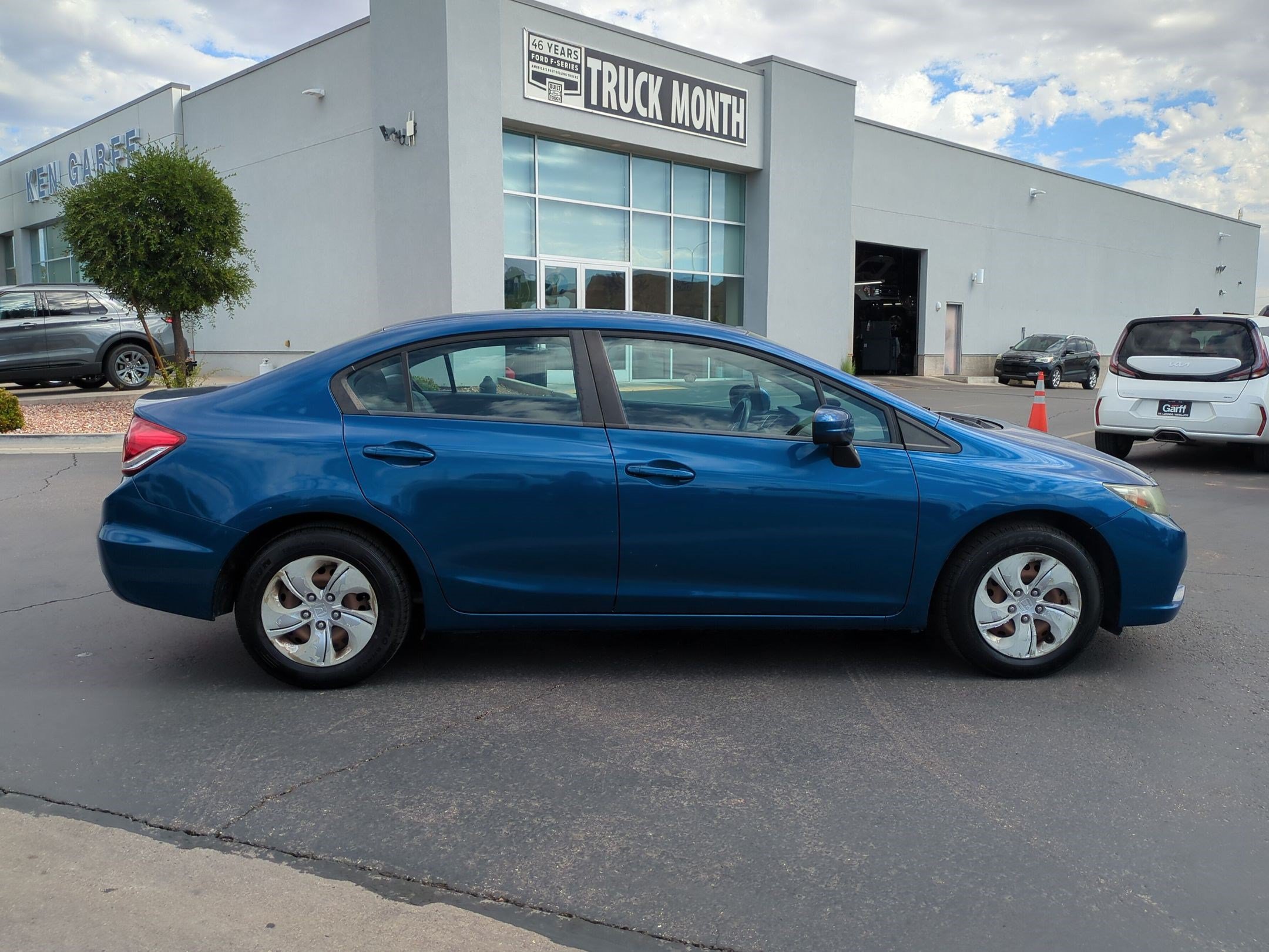 Used 2014 Honda Civic LX image 2