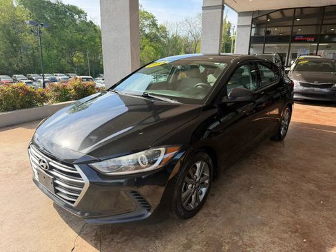 Used 2018 Hyundai Elantra SEL image 3