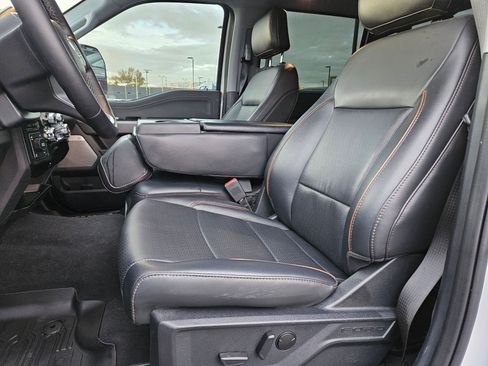 Used 2025 Ford F350 Lariat image 18