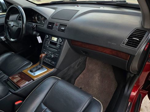 Used 2013 Volvo XC90 3.2 image 2