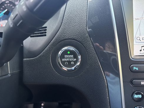 Used 2019 Ford Explorer Sport image 23