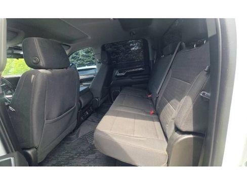 Used 2025 Chevrolet Silverado 2500 LT AWD/4WD image 8