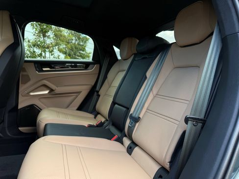 New 2026 Porsche Cayenne Turbo AWD/4WD image 31