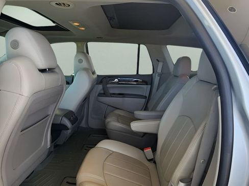 Used 2016 Buick Enclave Leather image 19