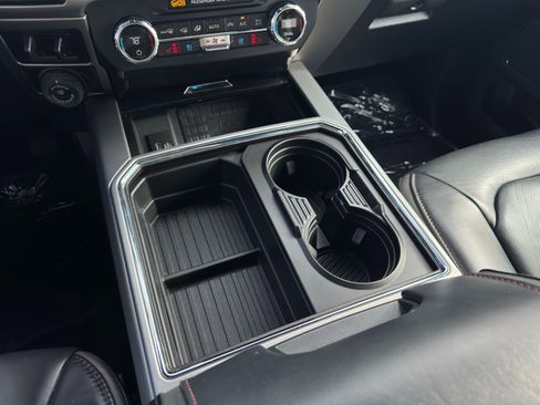 Used 2022 Ford F350 Platinum image 47