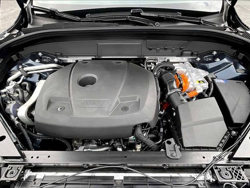 New 2026 Volvo XC60 T8 Plus w/ Protection Package Premier image 13
