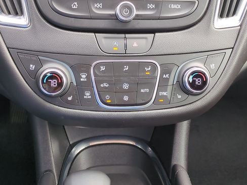 Used 2023 Chevrolet Malibu LT w/ Driver Confidence Package image 24