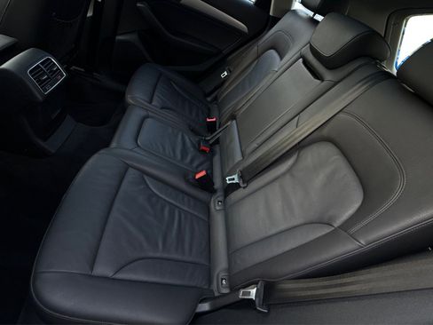 Used 2015 Audi Q5 2.0T Premium Plus w/ Technology Package AWD/4WD image 18