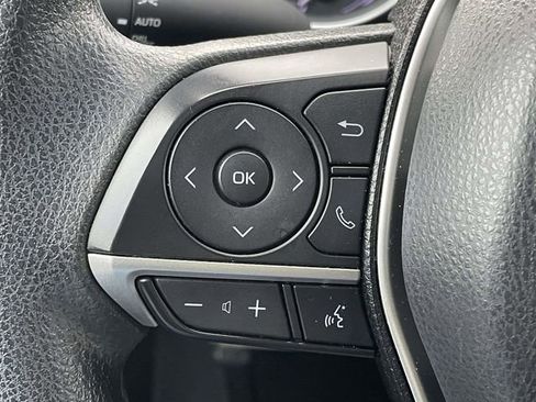 Used 2022 Toyota Camry LE image 21