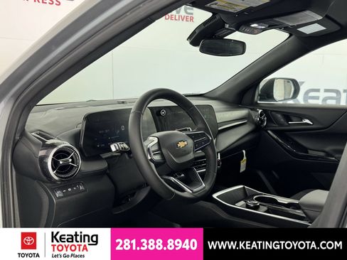 Used 2026 Chevrolet Equinox LT AWD/4WD image 12