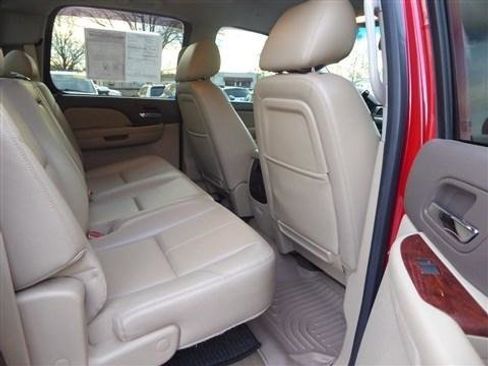 Used 2014 Chevrolet Silverado 2500 LTZ w/ LTZ Plus Package image 18