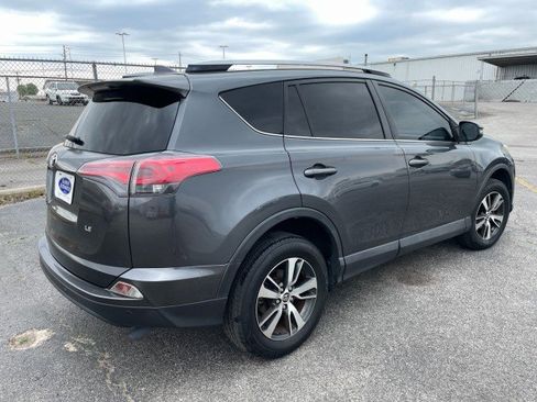 Used 2018 Toyota RAV4 XLE image 3