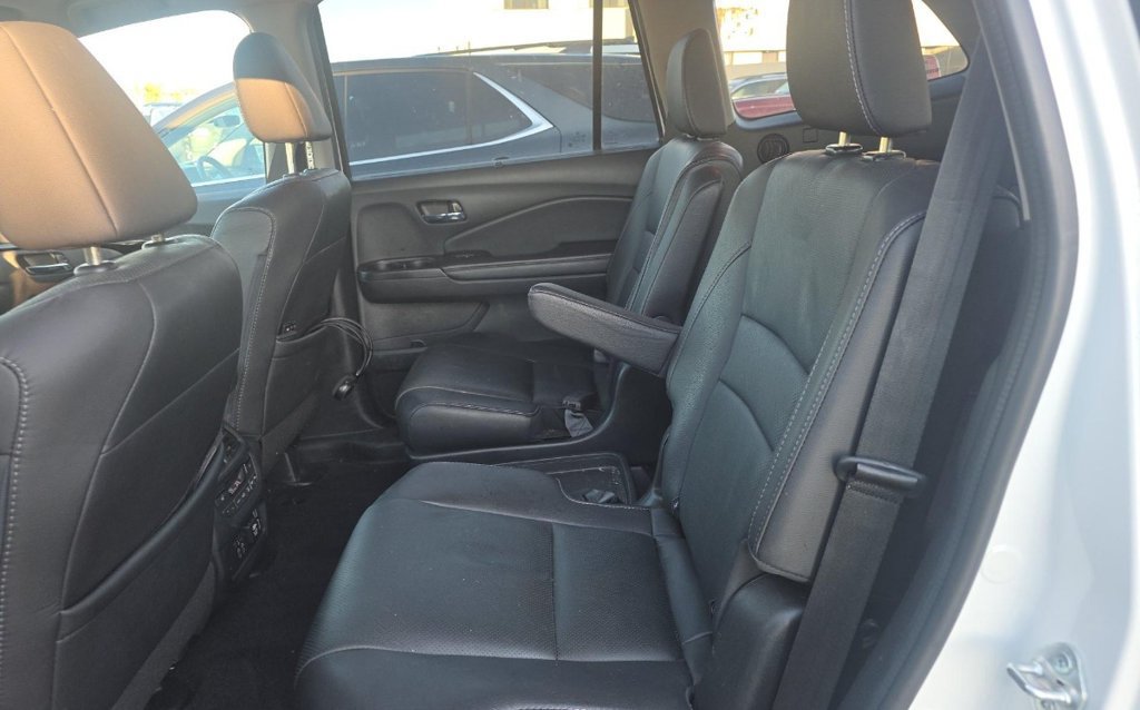 Used 2022 Honda Pilot Elite image 6