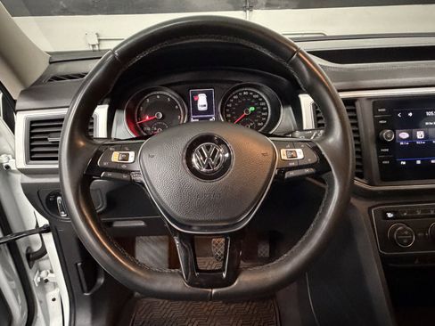 Used 2019 Volkswagen Atlas SE w/ Panoramic Sunroof Package image 23