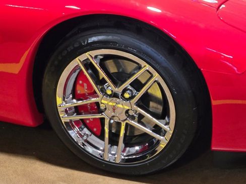 Used 2002 Chevrolet Corvette Convertible w/ Preferred Equipment Group2 image 16