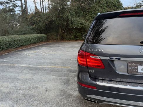 Used 2016 Mercedes-Benz GL 450 4MATIC image 7