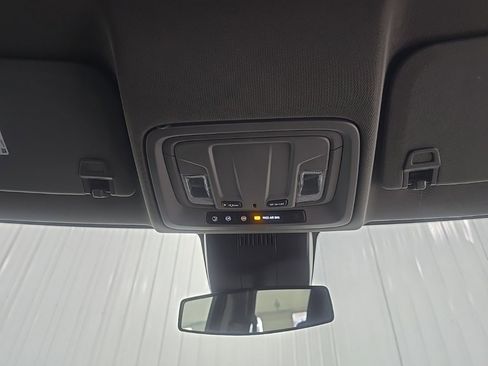 Used 2023 Chevrolet Silverado 1500 LT image 30