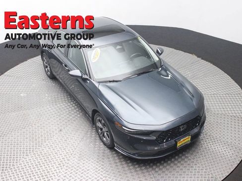 Used 2024 Honda Accord EX-L image 3