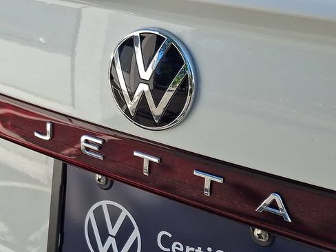 Used 2026 Volkswagen Jetta SE FWD image 30