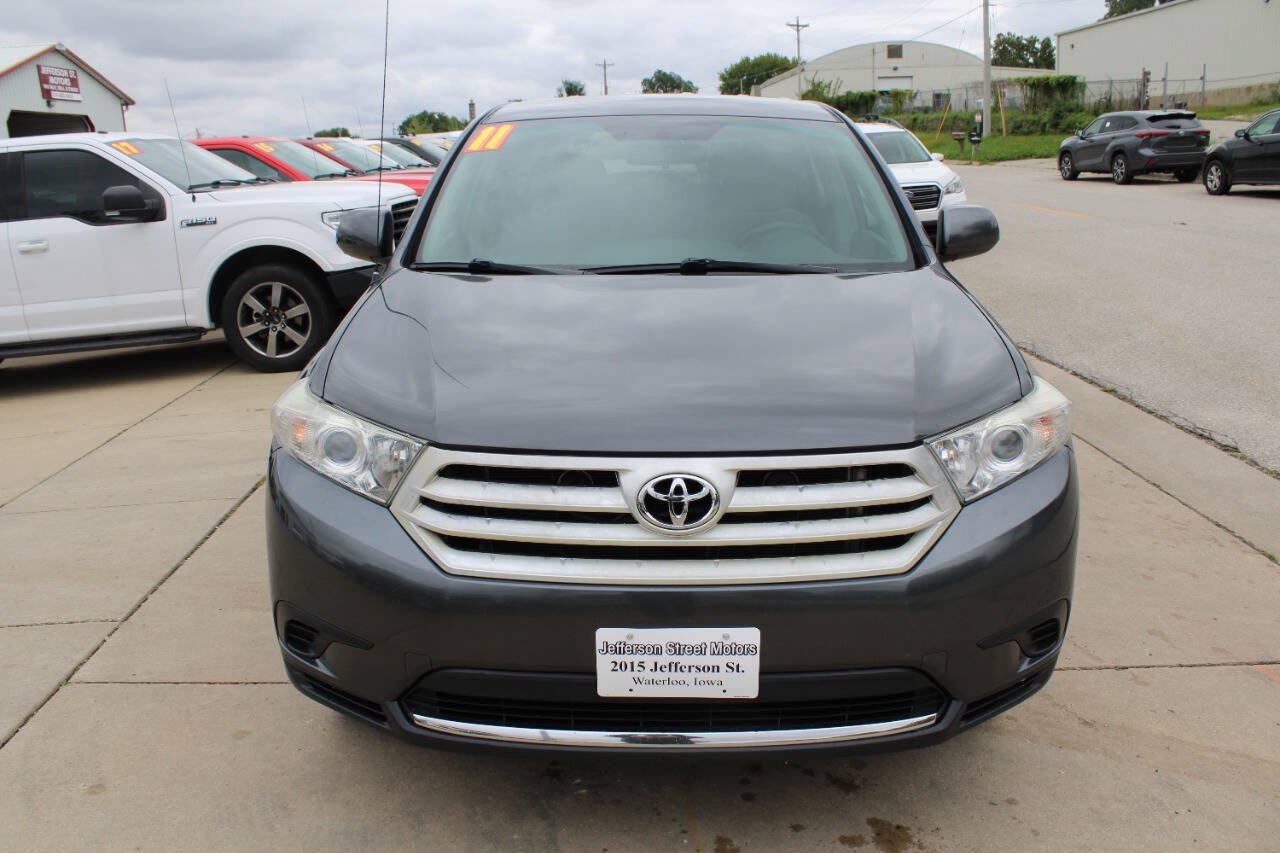 Used 2011 Toyota Highlander 2WD image 2