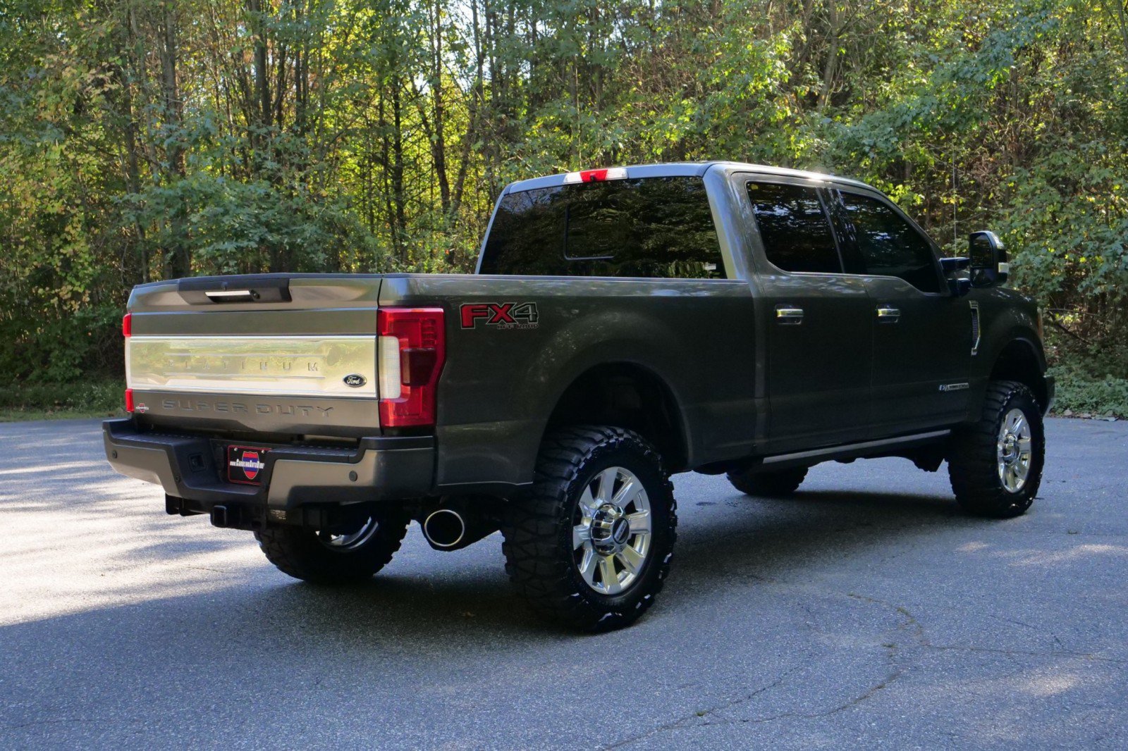 Used 2019 Ford F350 Platinum AWD/4WD image 9