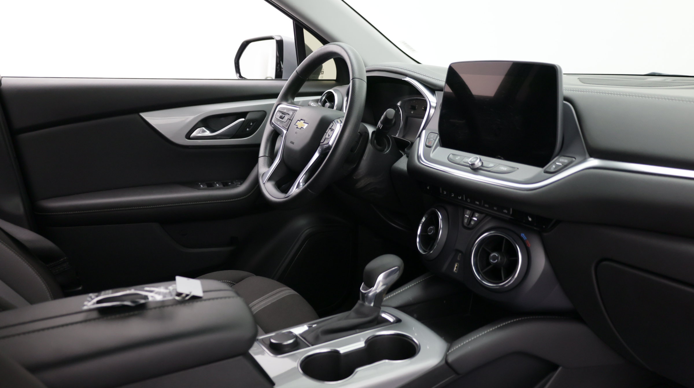 Used 2025 Chevrolet Blazer LT FWD image 38