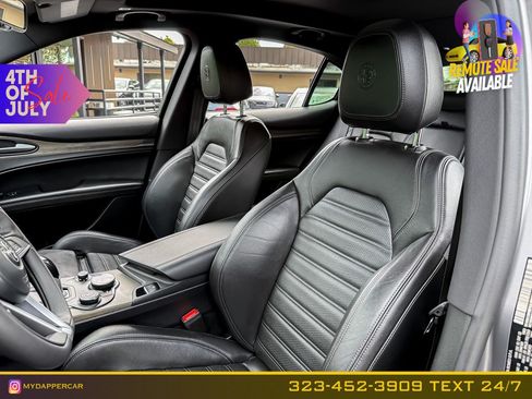 Used 2018 Alfa Romeo Stelvio Ti Sport AWD/4WD image 12