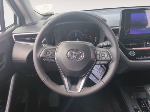 New 2026 Toyota Corolla Cross LE image 12