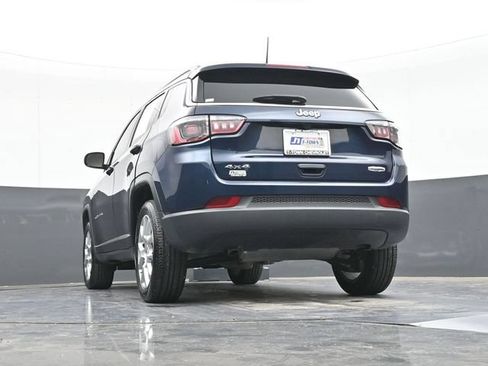Used 2024 Jeep Compass Latitude AWD/4WD image 44