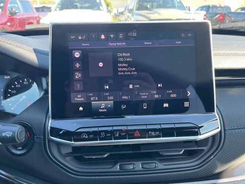 New 2026 Jeep Compass Limited image 25