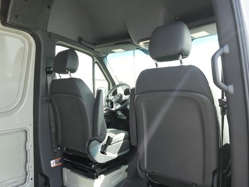 New 2026 Mercedes-Benz Sprinter 2500 image 10