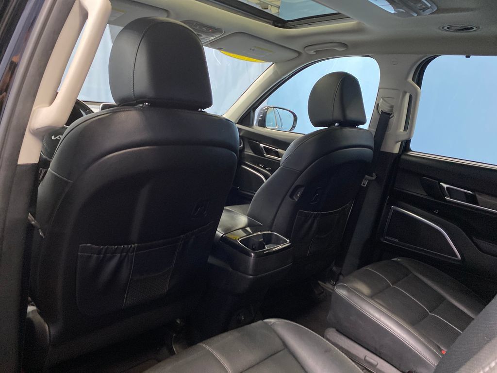 Used 2022 Kia Telluride SX w/ Nightfall Edition Package AWD/4WD image 24