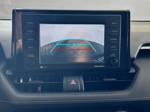 Used 2020 Toyota RAV4 LE image 22