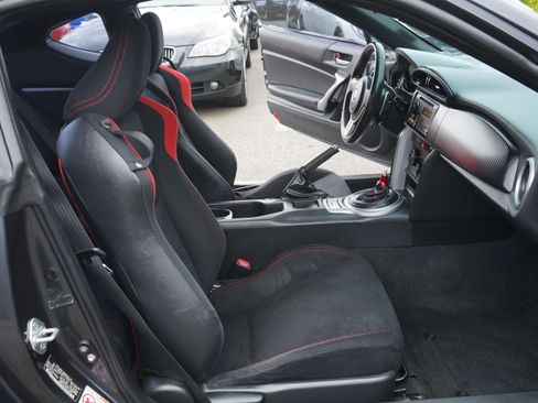 Used 2013 Scion FR-S RWD image 17