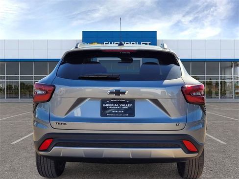 New 2026 Chevrolet Trax LT image 5
