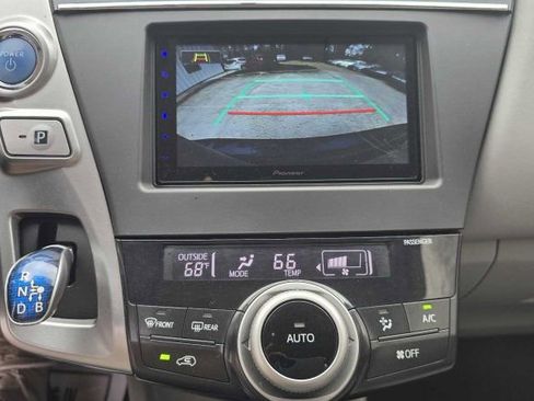 Used 2017 Toyota Prius V Three w/ Carpet Mat Package image 21