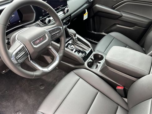 New 2025 GMC Canyon Elevation w/ Convenience Package image 8