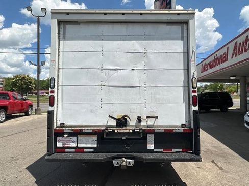 Used 2016 GMC Savana 3500 Extended image 6