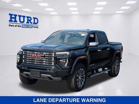 Used 2025 GMC Canyon Denali AWD/4WD image 9