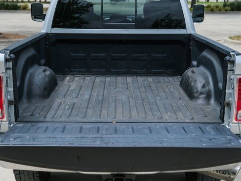 Used 2017 RAM 2500 Laramie AWD/4WD image 32