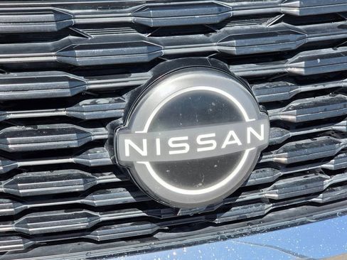 Certified 2023 Nissan Rogue SV FWD image 30