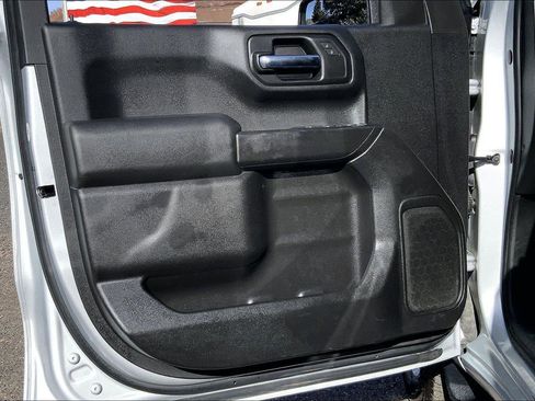 Used 2019 Chevrolet Silverado 1500 Custom w/ Custom Value Package image 23