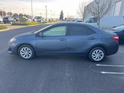 Used 2019 Toyota Corolla LE image 8