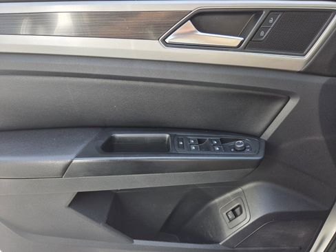 Used 2018 Volkswagen Atlas SE AWD/4WD image 25