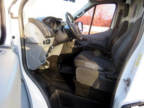Used 2017 Ford Transit 250 130 Medium Roof image 10