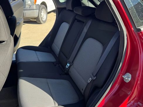 Used 2019 Hyundai Kona SE image 28